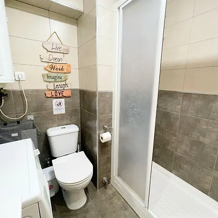 Apartment Comodo En By Bebalmy *
